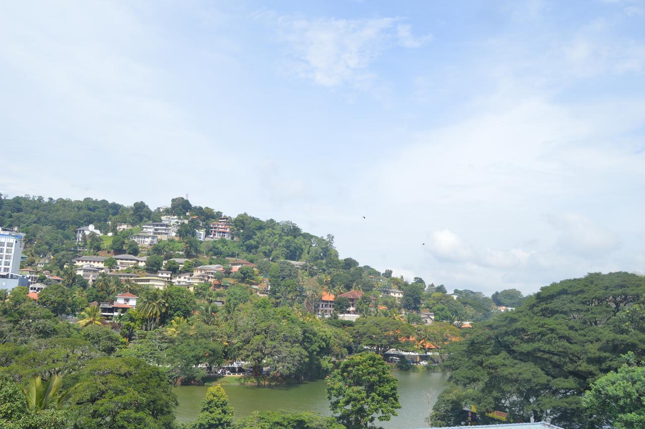 Sarvodaya Samma Vaasa Residence Kandy Kültér fotó