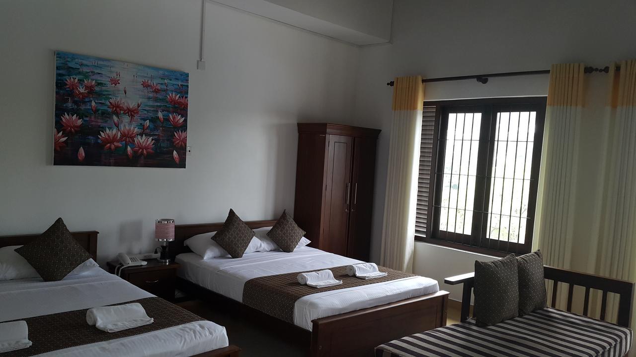 Sarvodaya Samma Vaasa Residence Kandy Kültér fotó