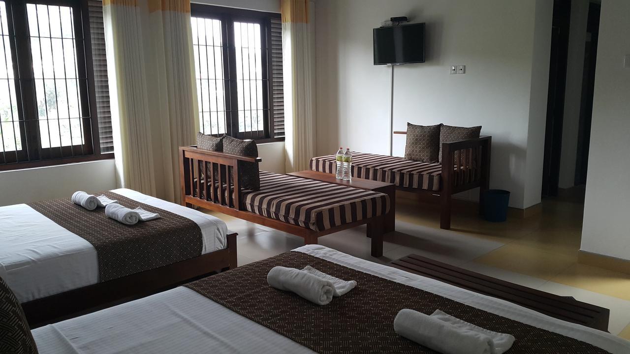 Sarvodaya Samma Vaasa Residence Kandy Kültér fotó