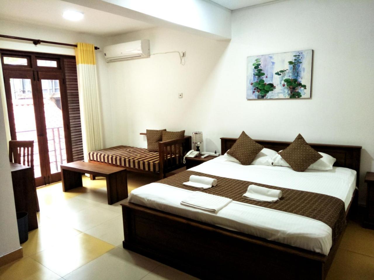 Sarvodaya Samma Vaasa Residence Kandy Kültér fotó